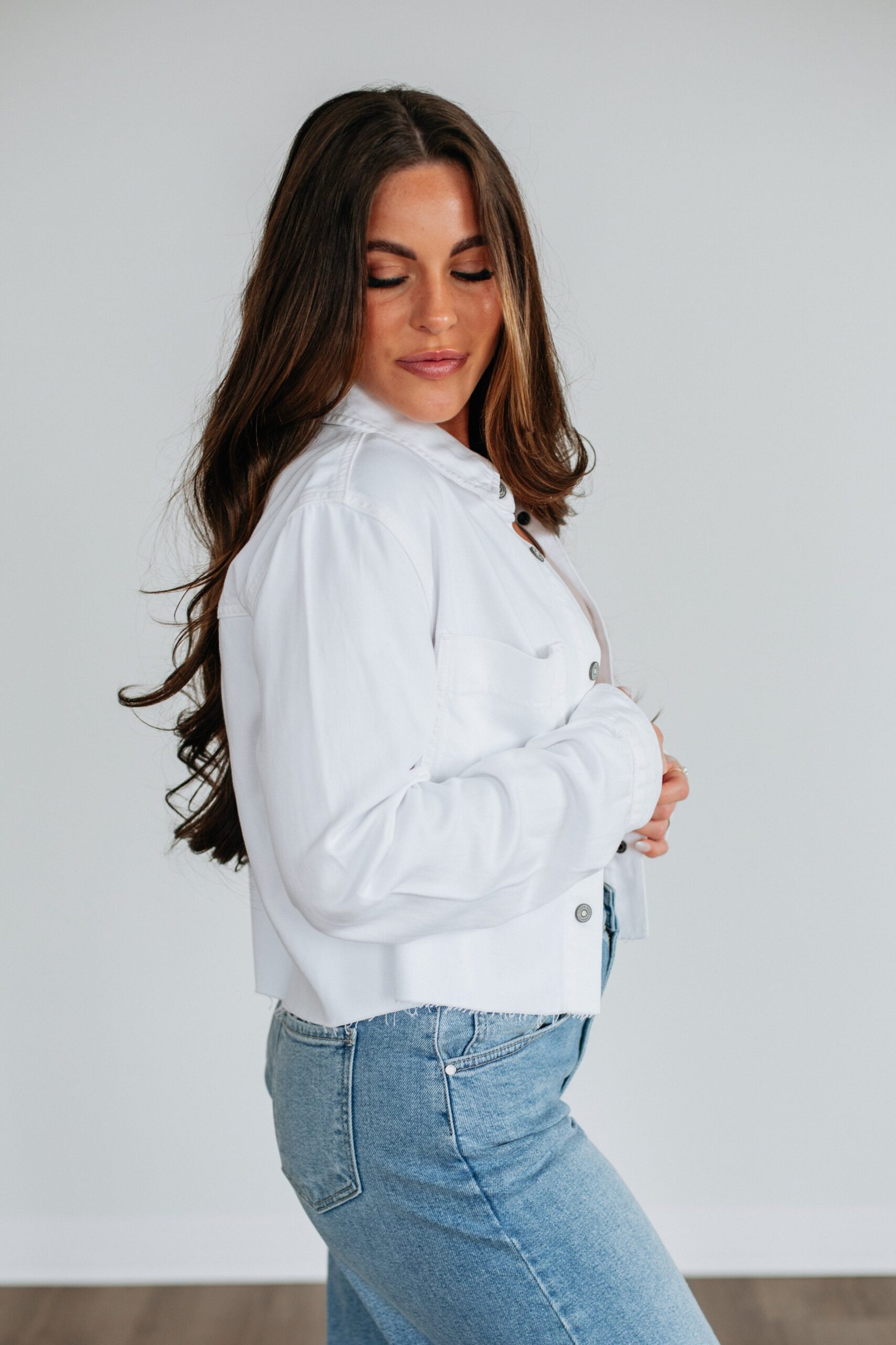 Harlow Hidden Denim Shacket - Ivory - Image 5