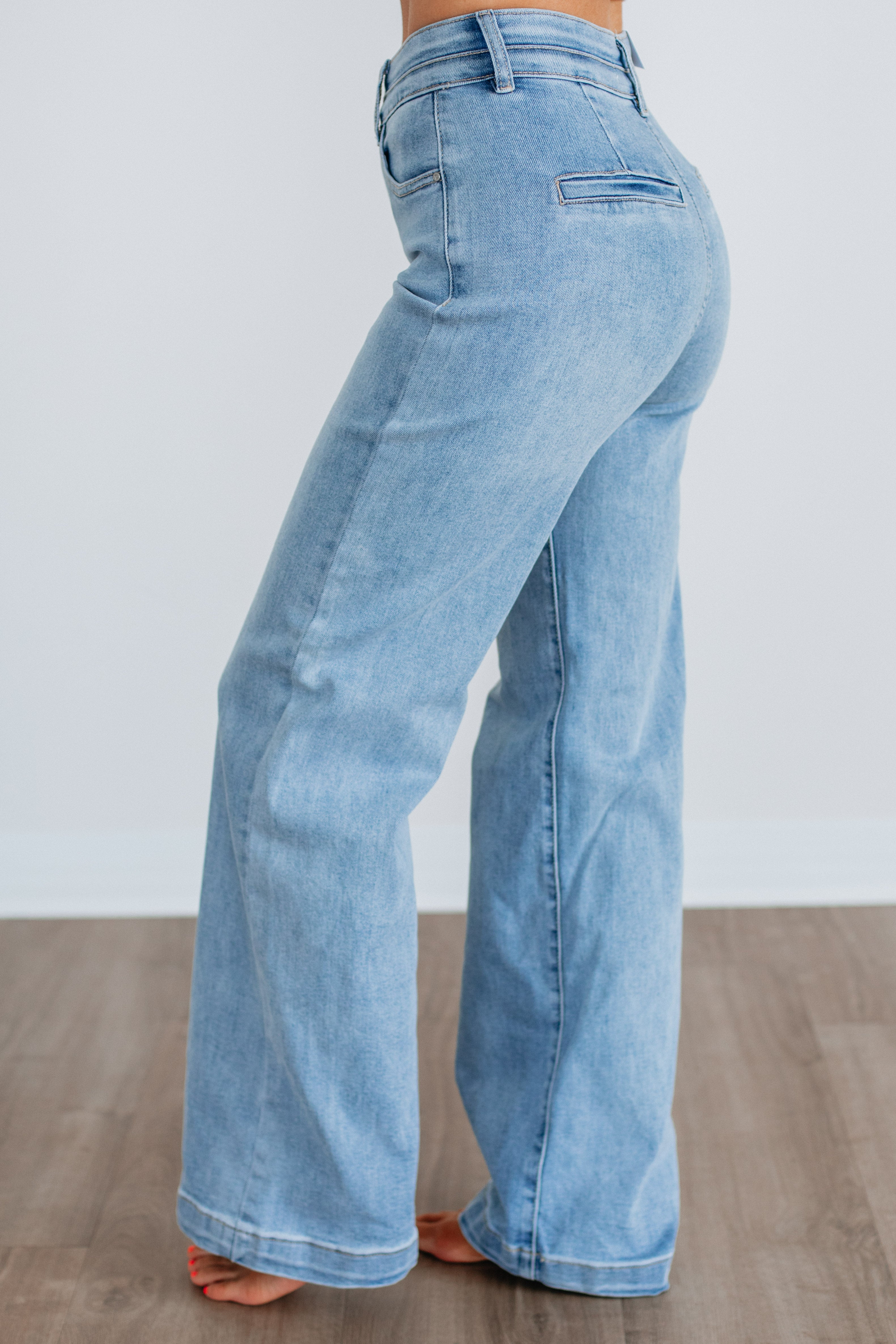 Kamiah Risen Jeans - Light Wash - Image 2