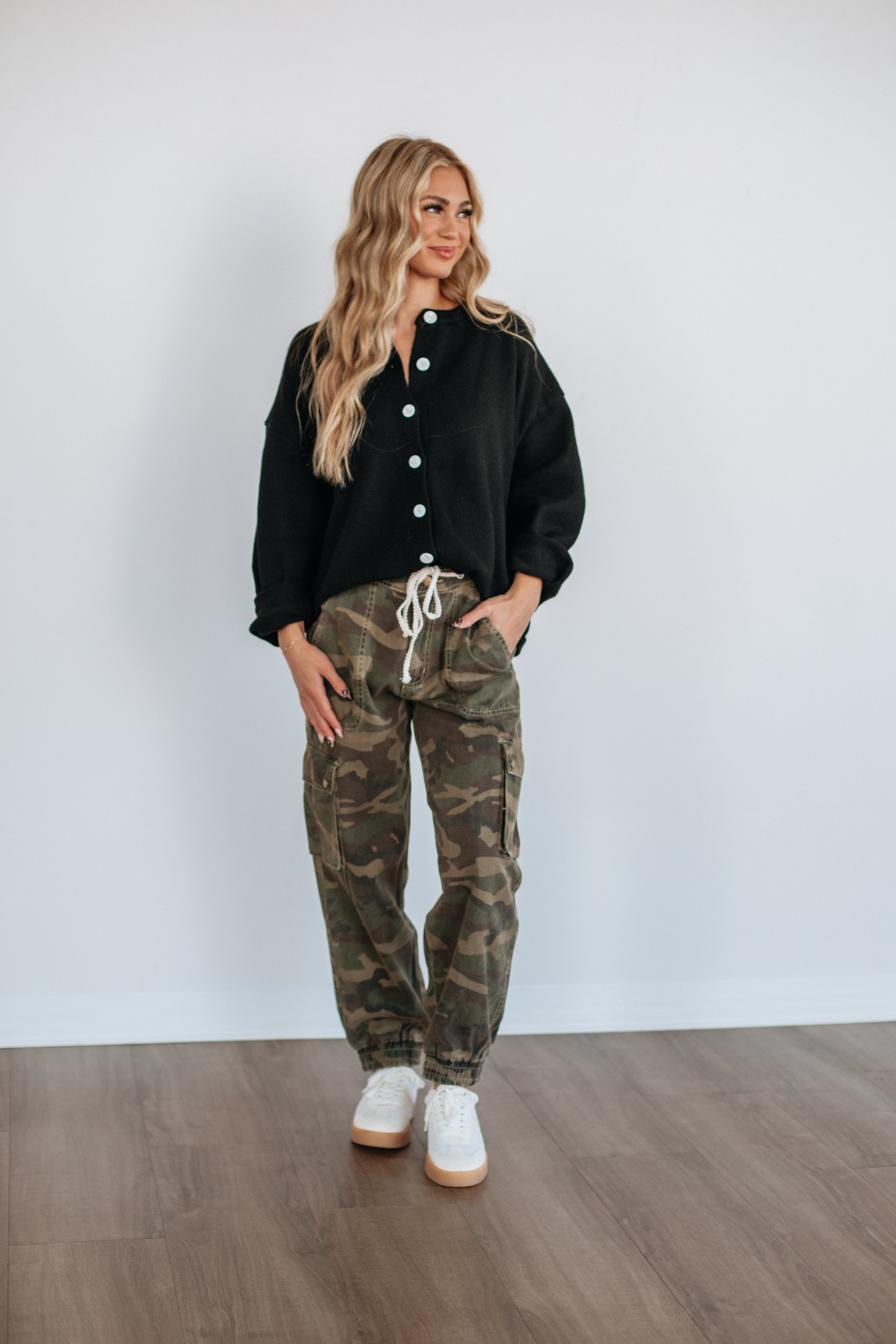 Frankie Cardigan - Image 14