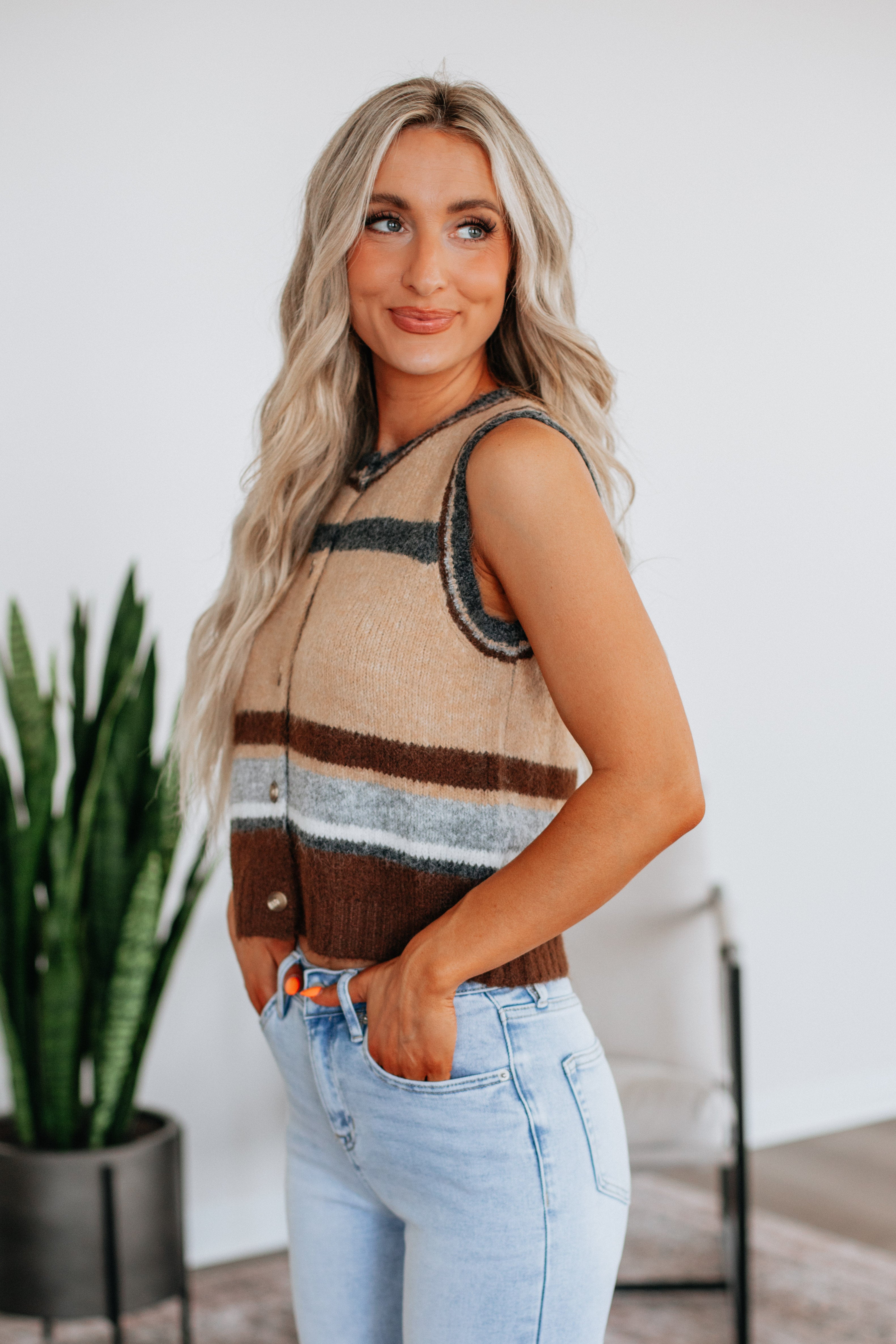 Raedyn Sweater Vest - Image 5
